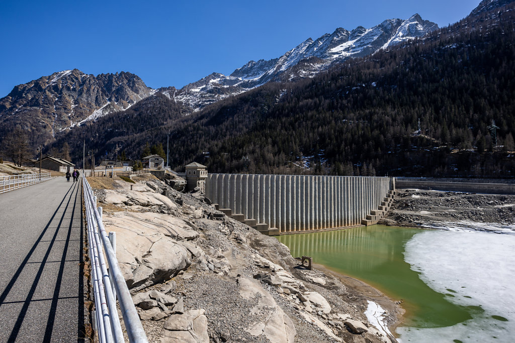 Drought In North Italy: the aridity of the Ceresole Reale lake