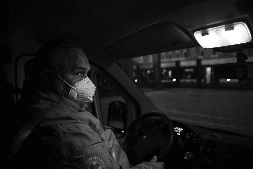 homeless-bw-rc-15052021.jpg