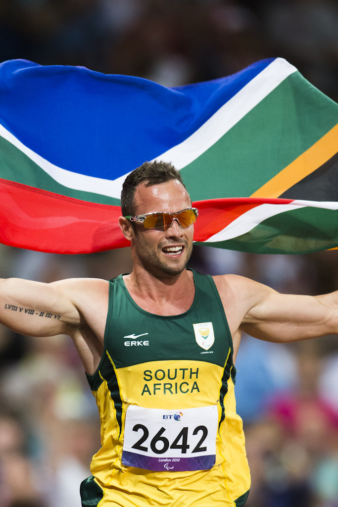 Paralympics games Oscar Pistorius(RSA) react weaving the nationa