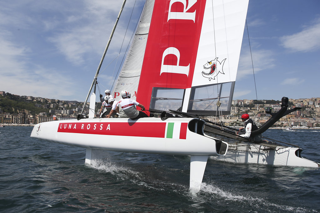 Luna Rossa Piranha in action at the windward mark during the AC 